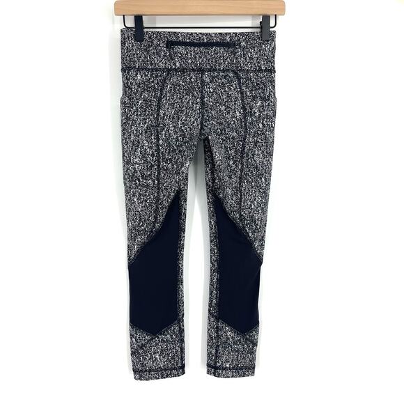 Lululemon Pace Rival Crop 22" Power Luxtreme Suited Jacquard Black White Size 4 - Picture 2 of 9